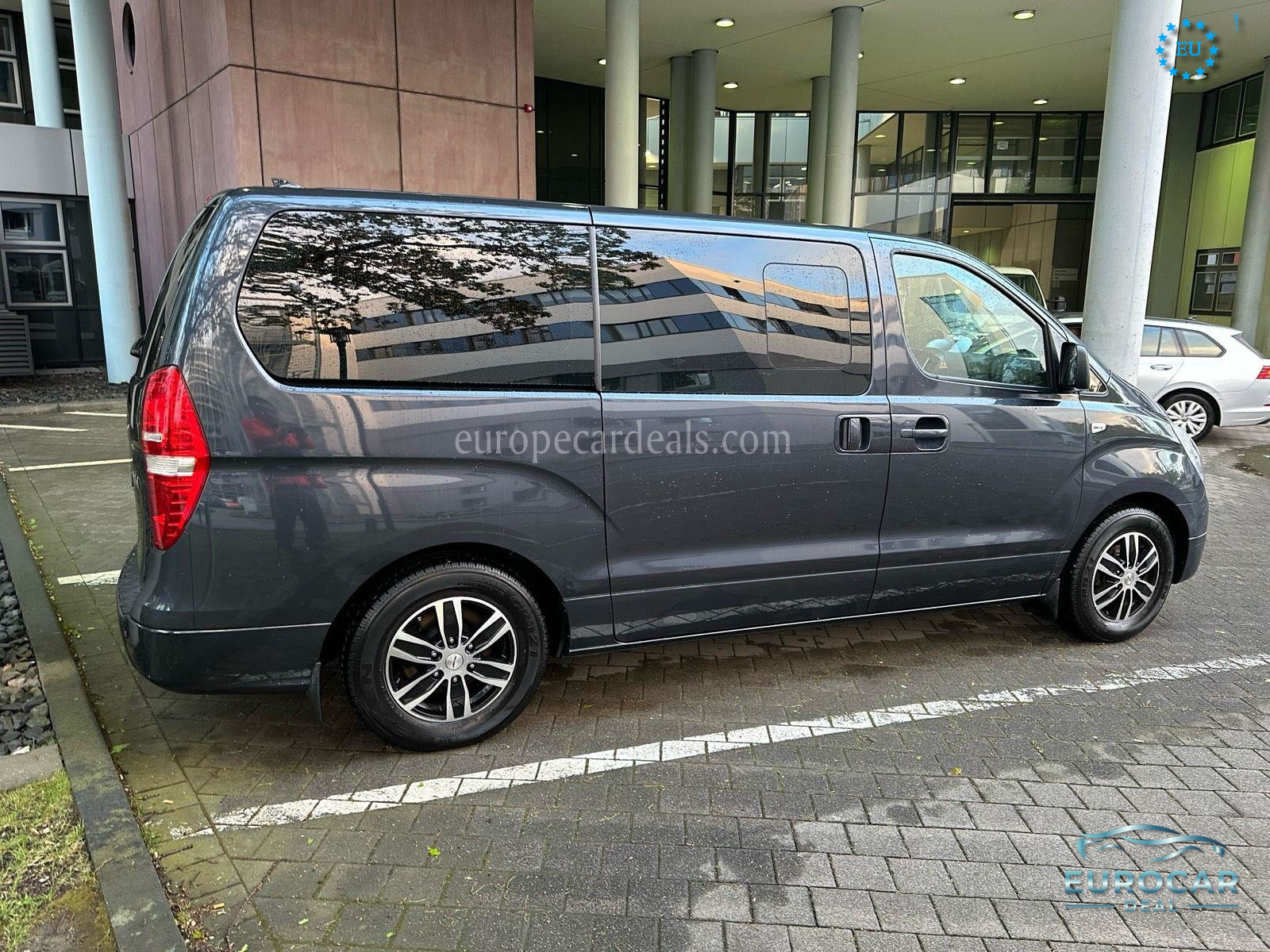 Hyundai H-1