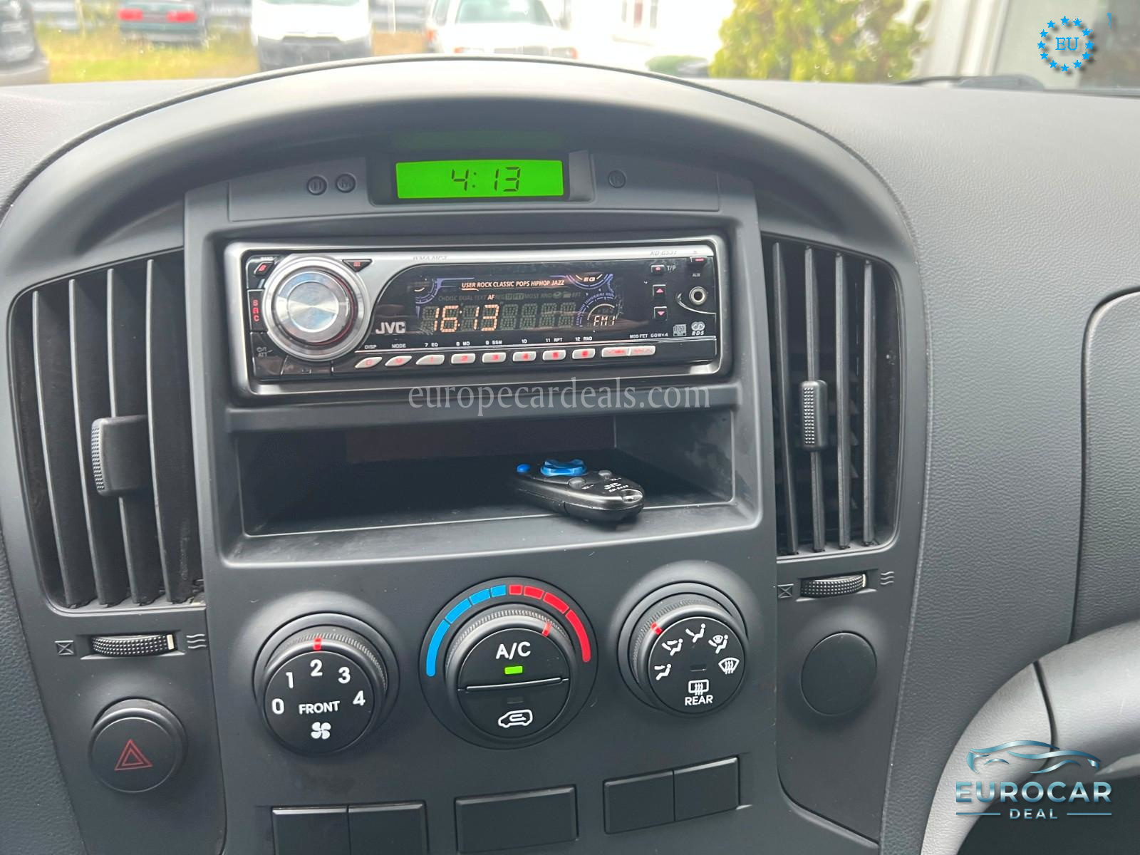 Hyundai H-1
