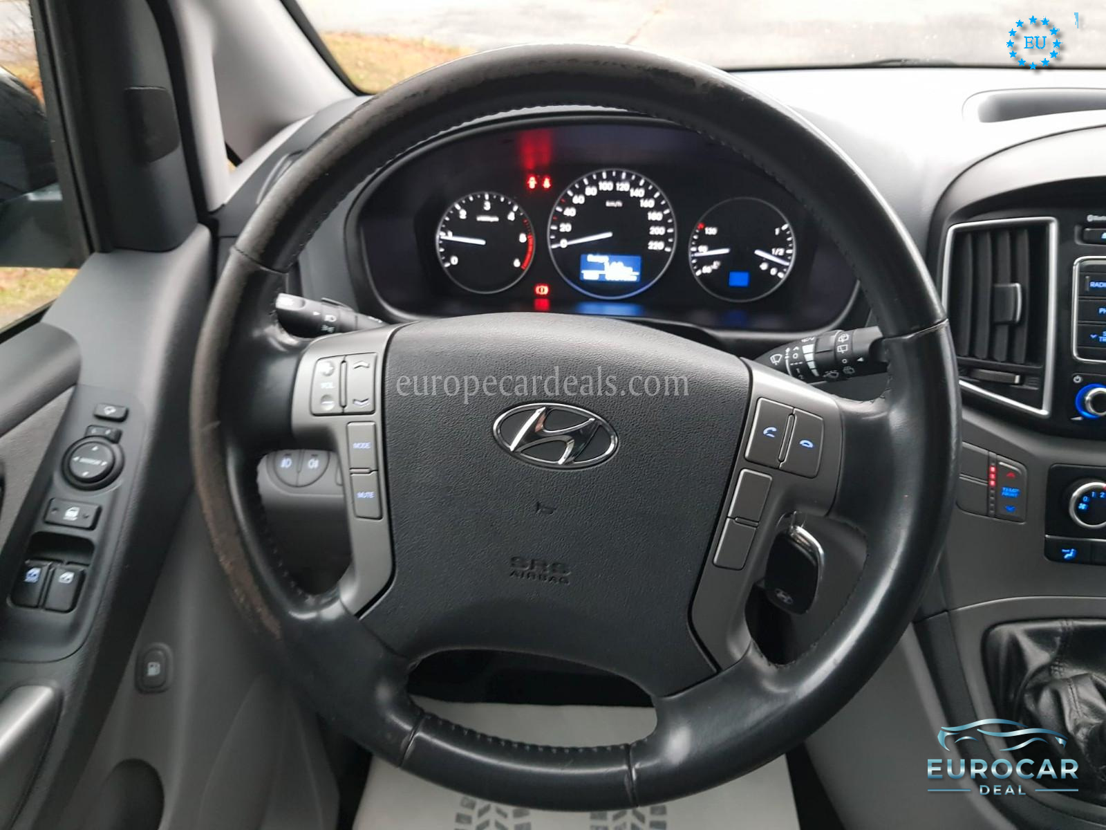 Hyundai H-1 Starex