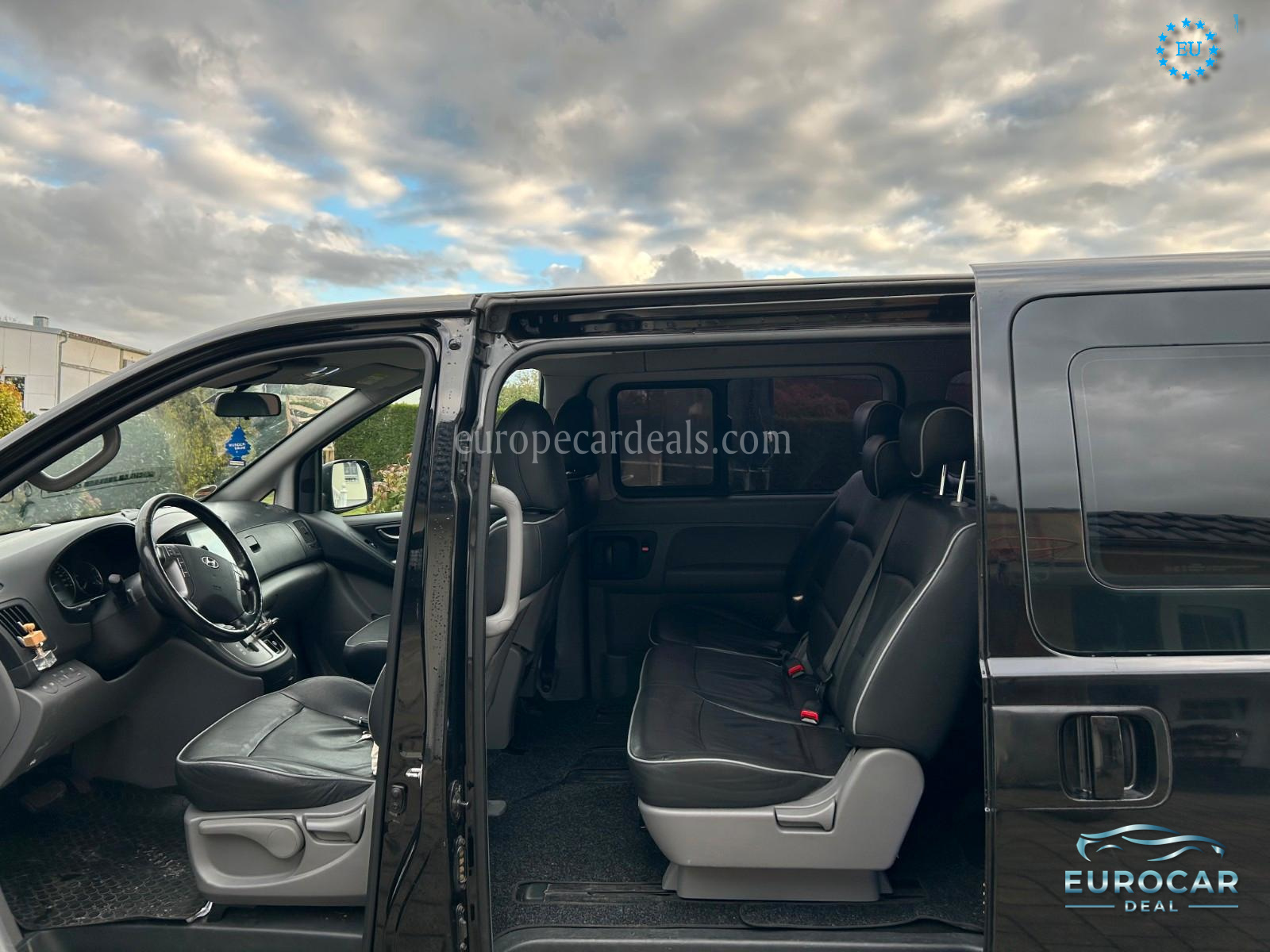 Hyundai H-1 Starex