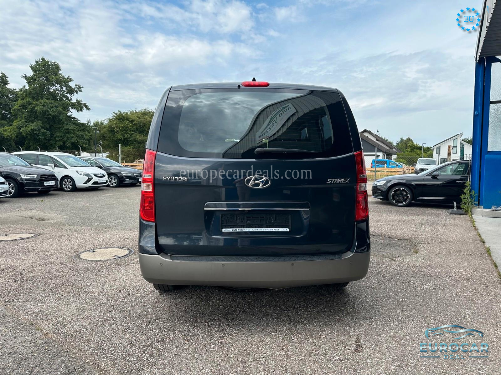 Hyundai H-1 Starex