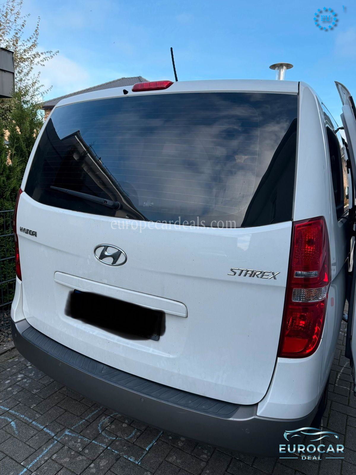 Hyundai H-1 Starex