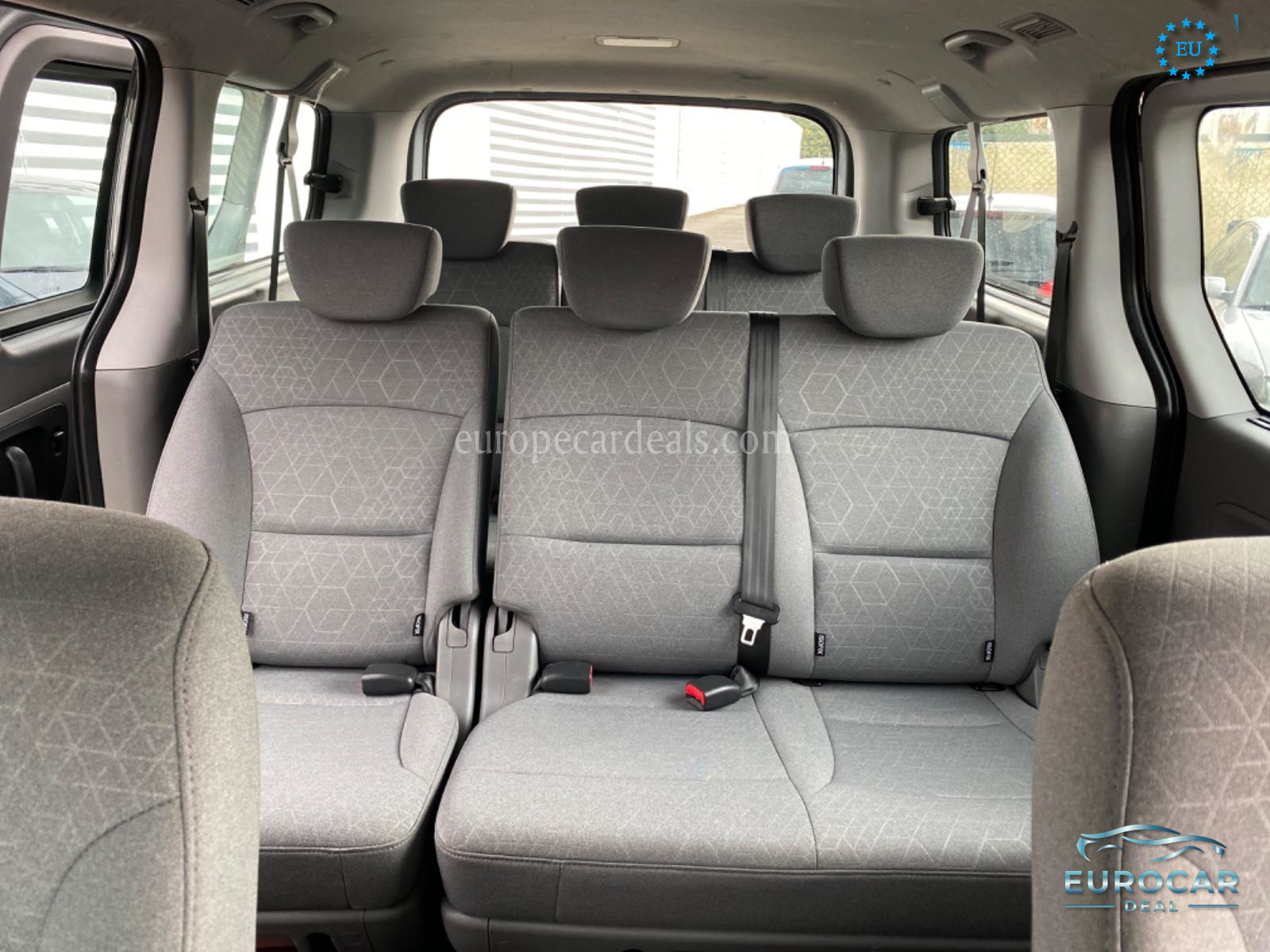 Hyundai H-1 Starex