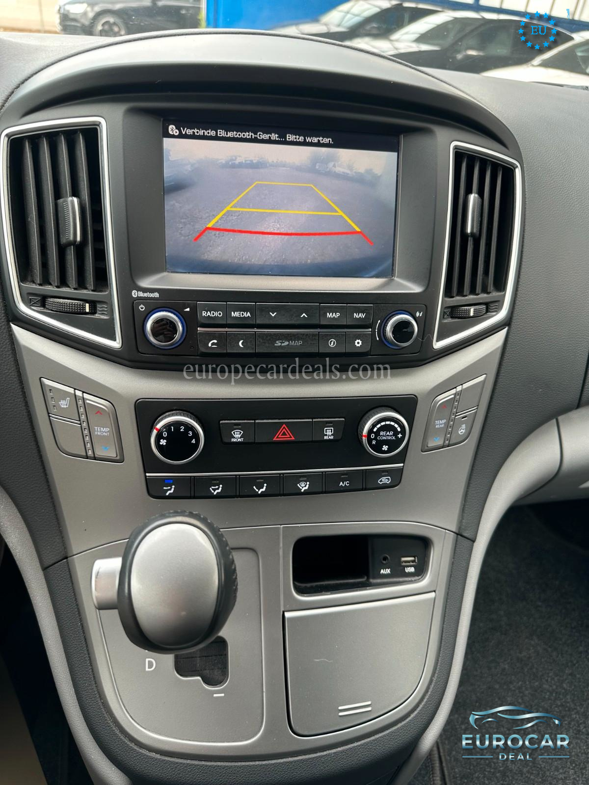 Hyundai H-1 Starex