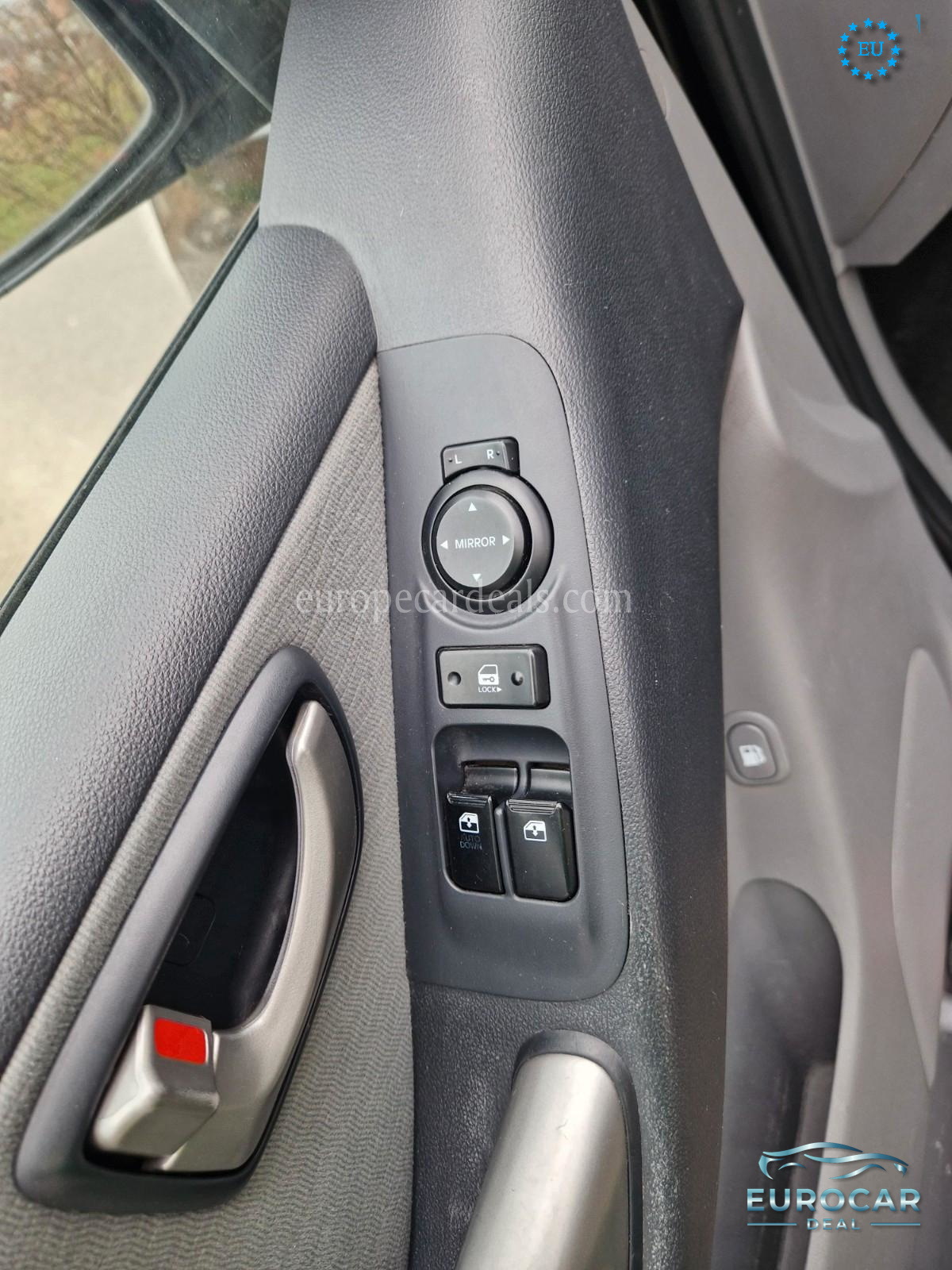 Hyundai H-1 Starex