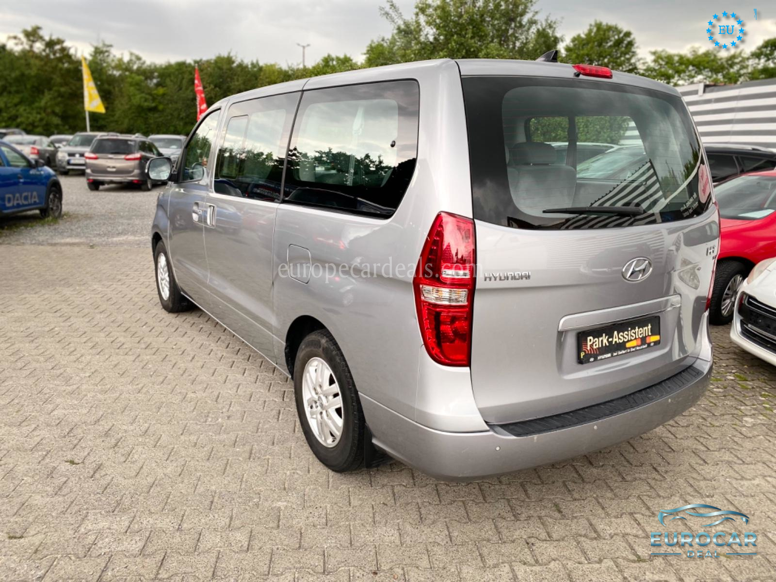 Hyundai H-1 Starex