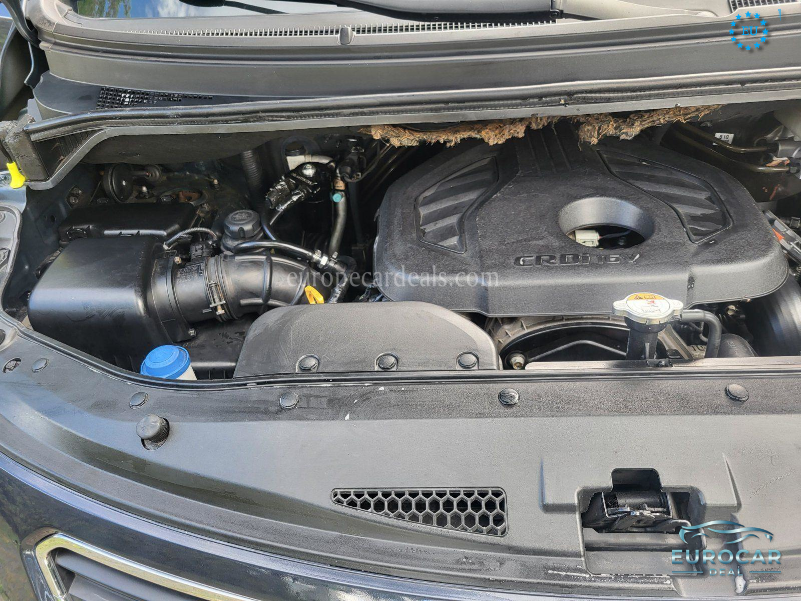 Hyundai H-1 Starex