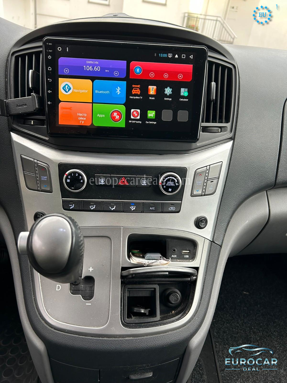 Hyundai H-1 Starex
