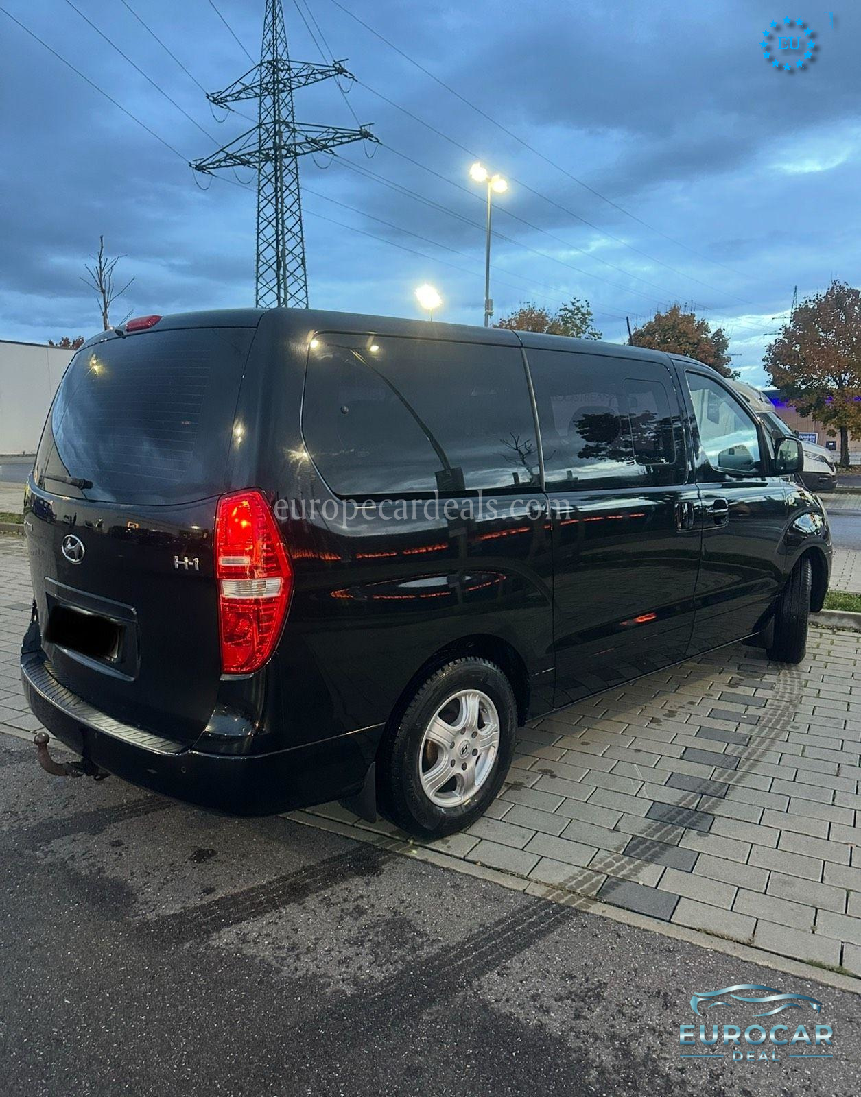 Hyundai H-1 Starex