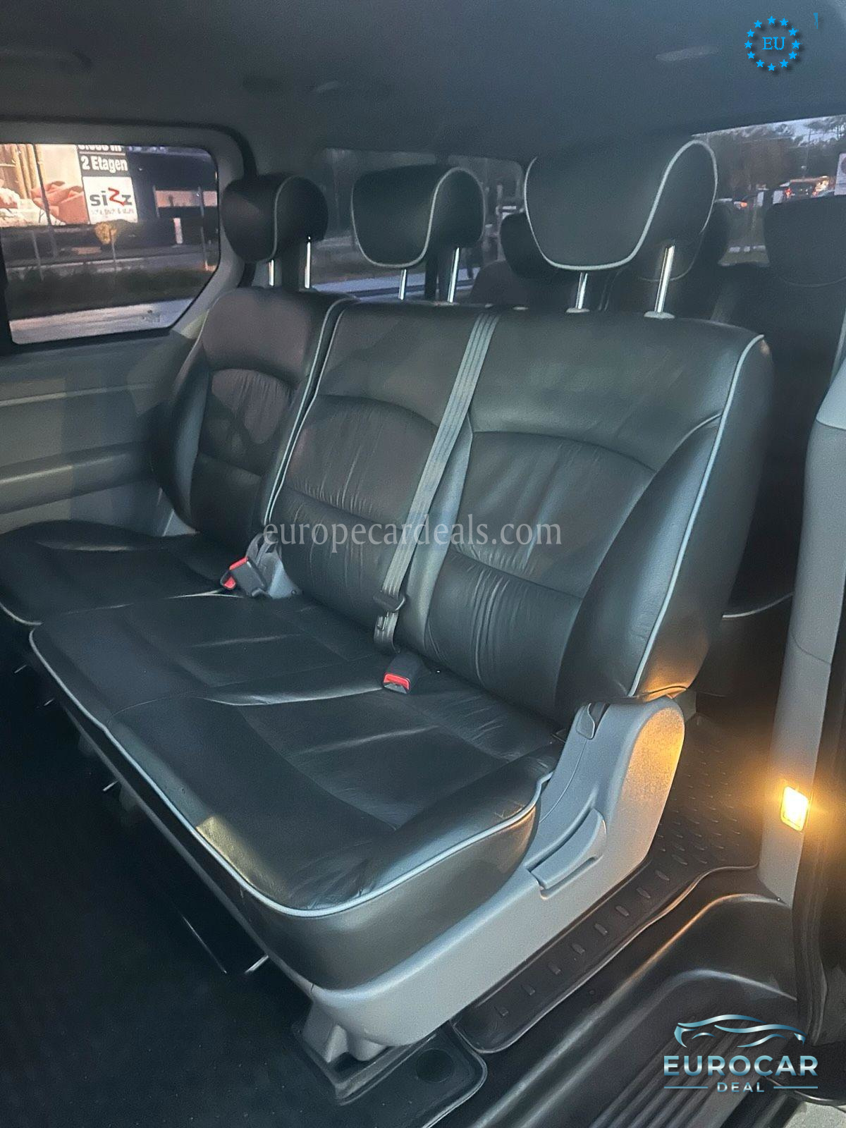 Hyundai H-1 Starex