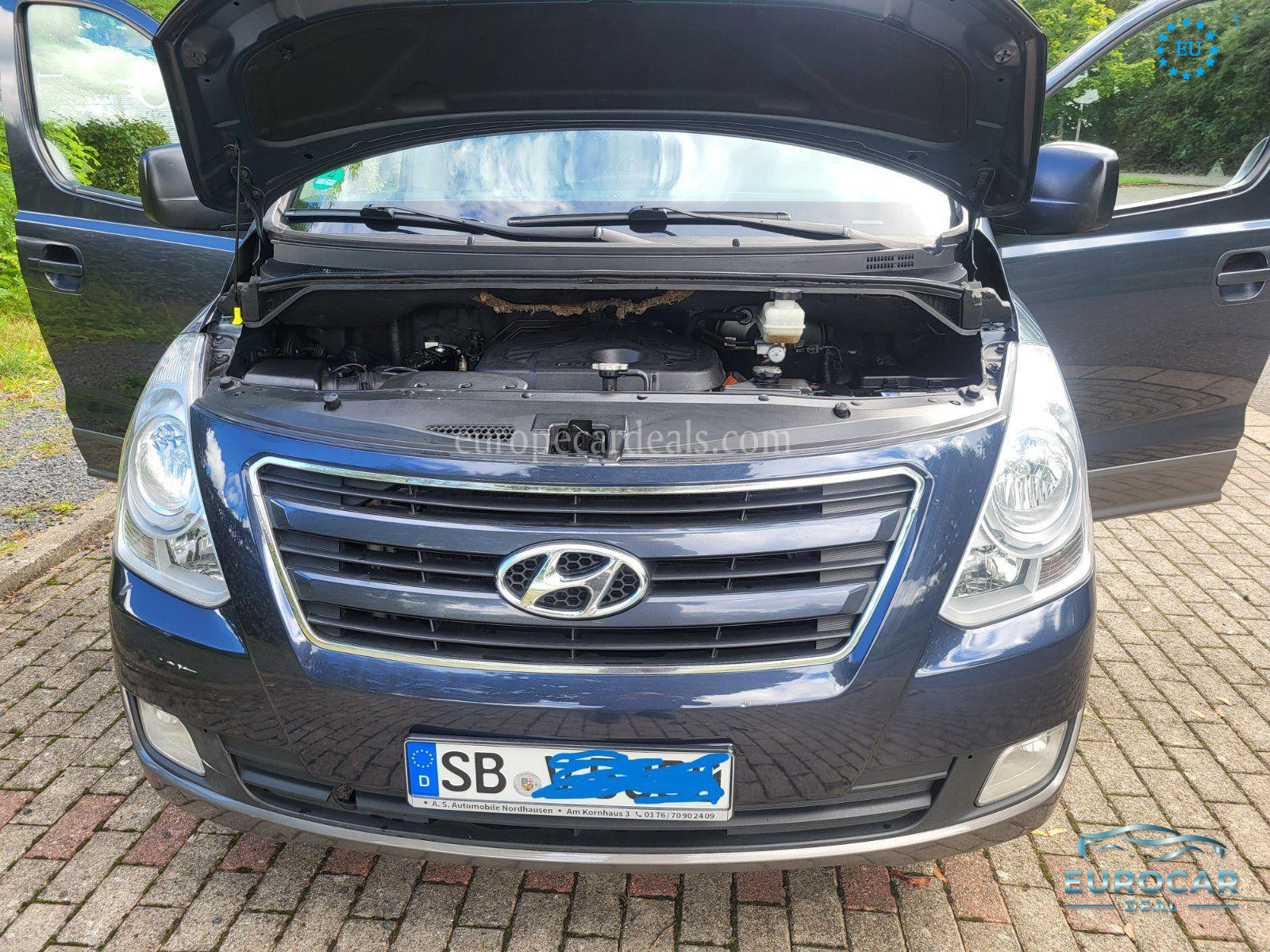 Hyundai H-1 Starex