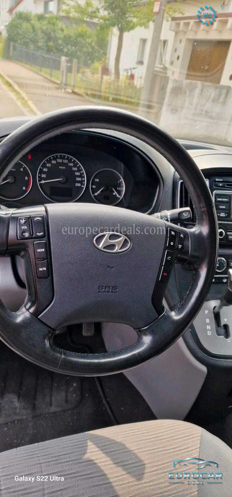 Hyundai H-1 Starex