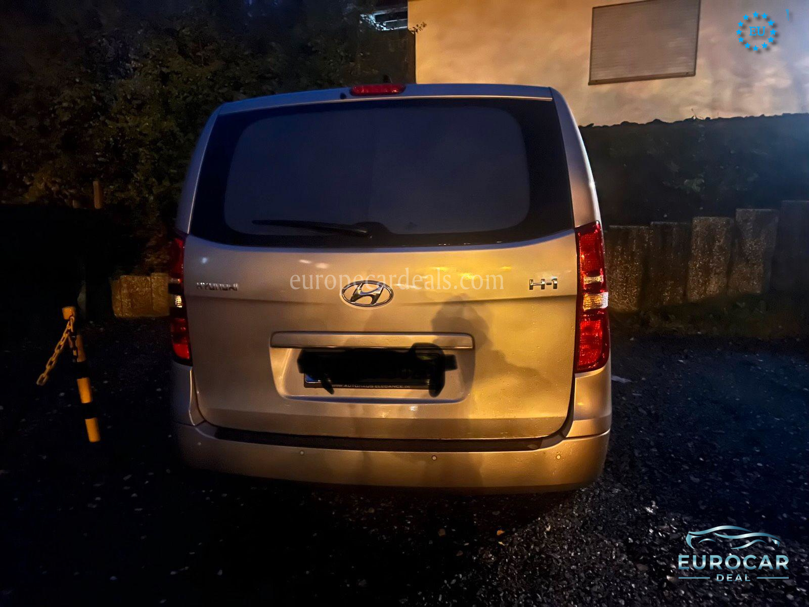 Hyundai H-1 Starex