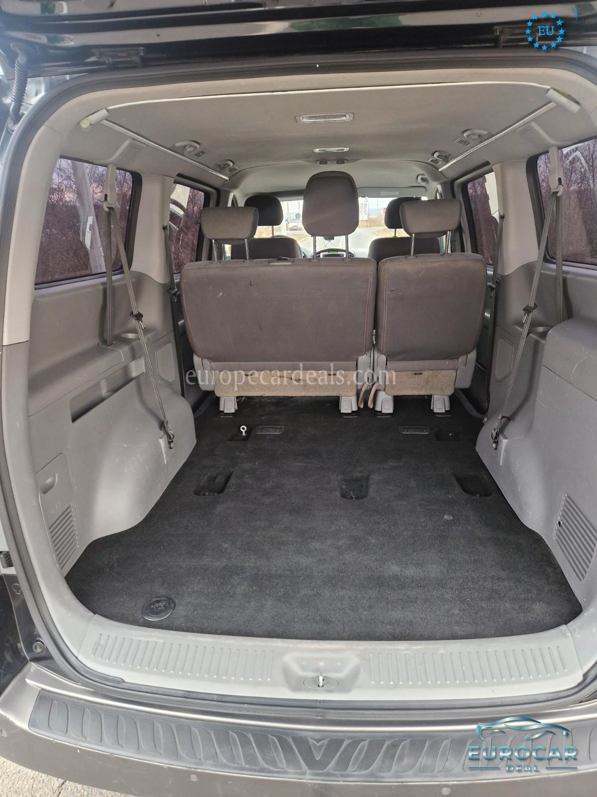 Hyundai H-1 Starex