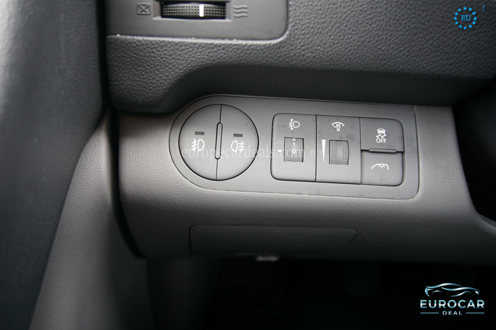 Hyundai H-1 Starex