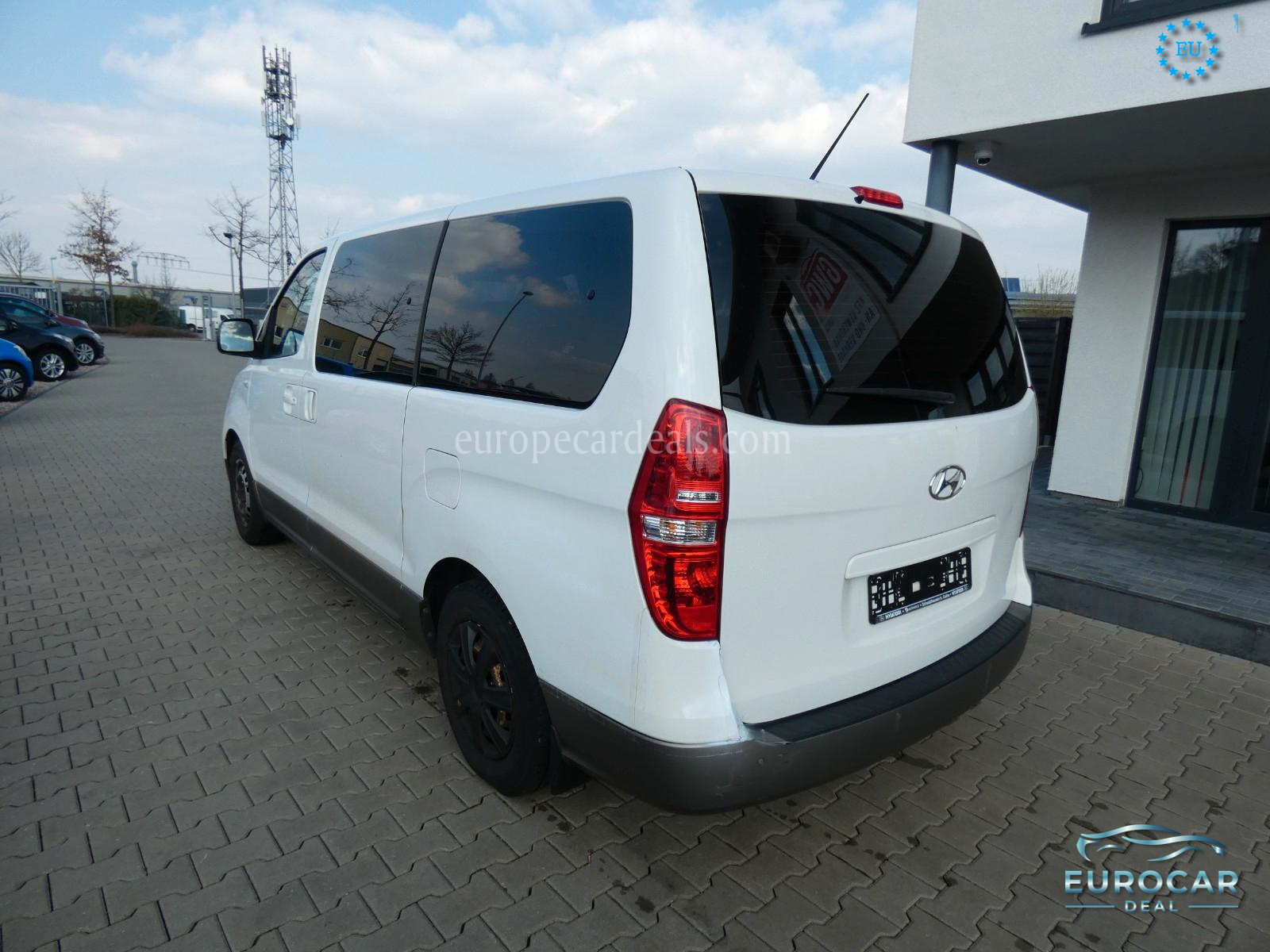 Hyundai H-1 Starex