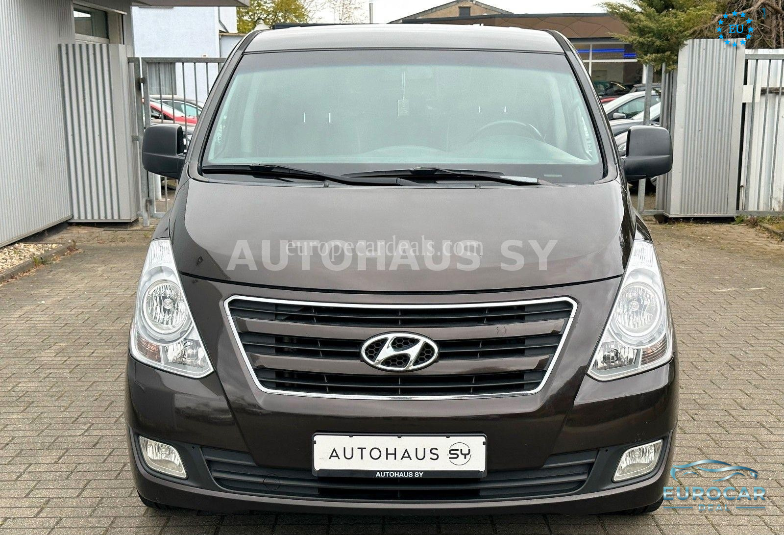 Hyundai H-1 Starex