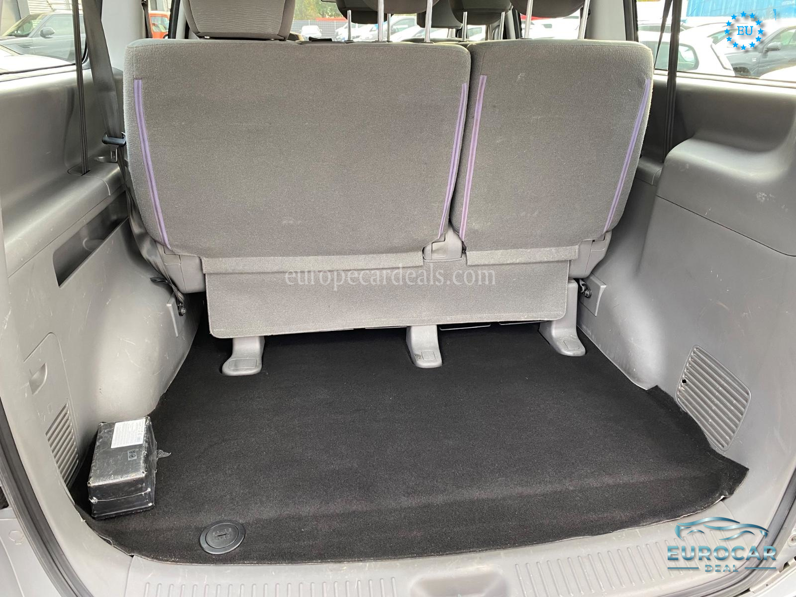 Hyundai H-1 Starex
