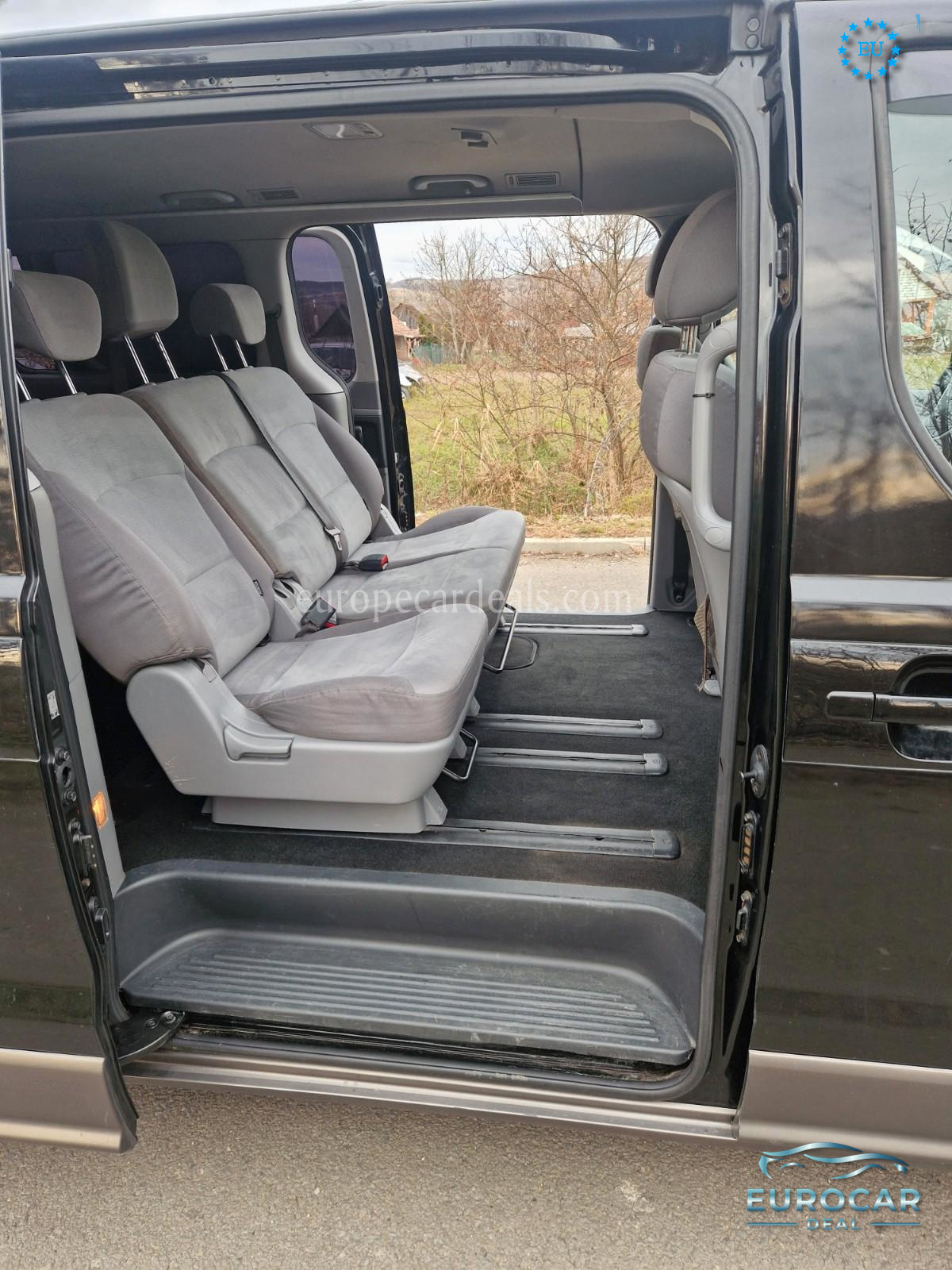 Hyundai H-1 Starex