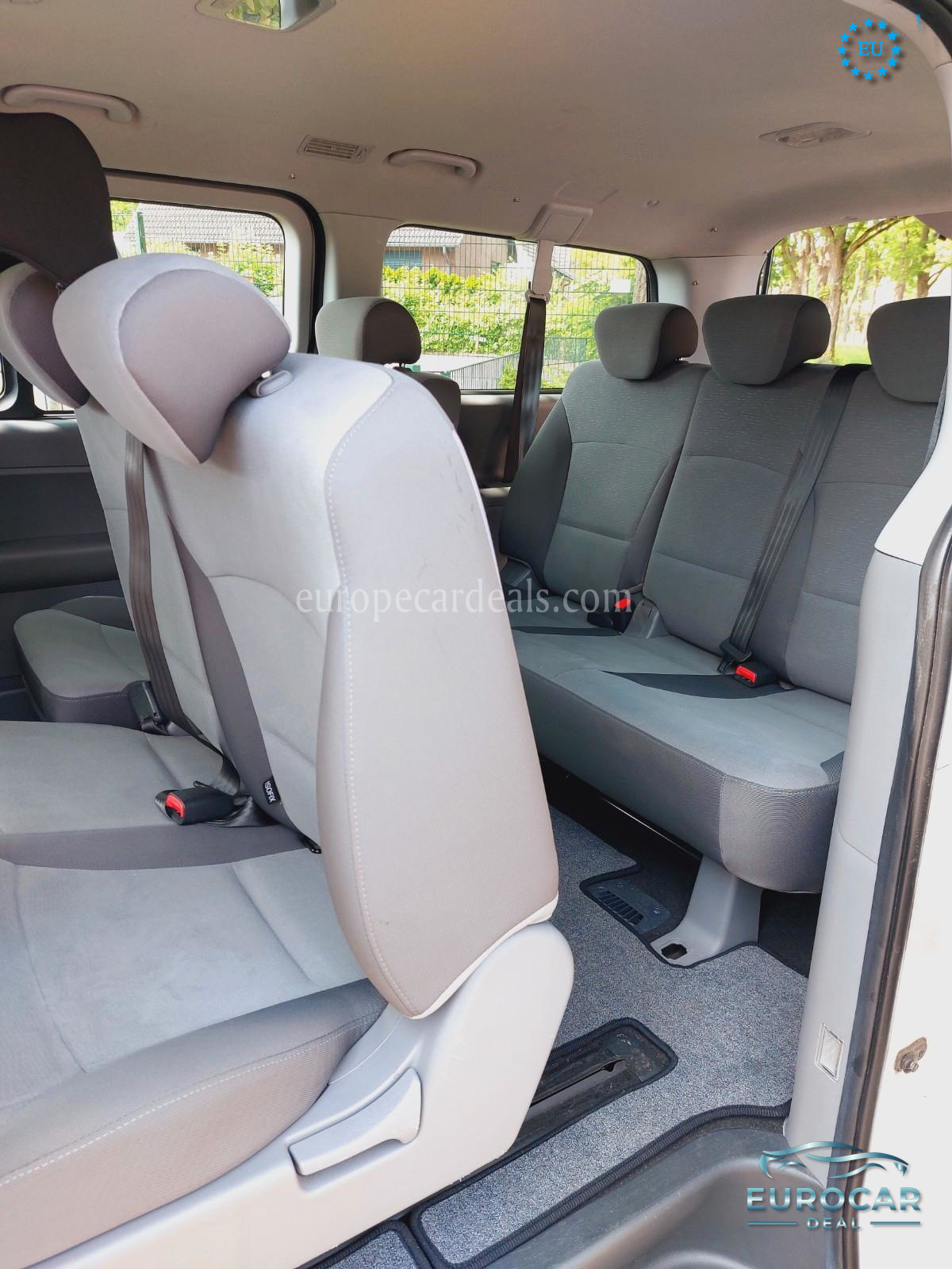 Hyundai H-1 Starex