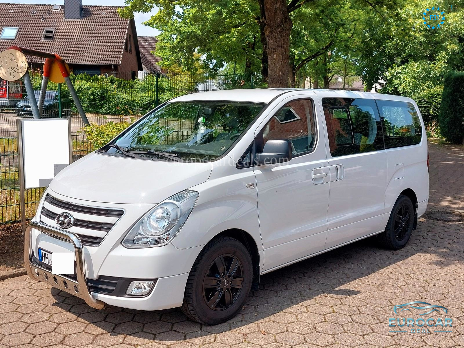 Hyundai H-1 Starex