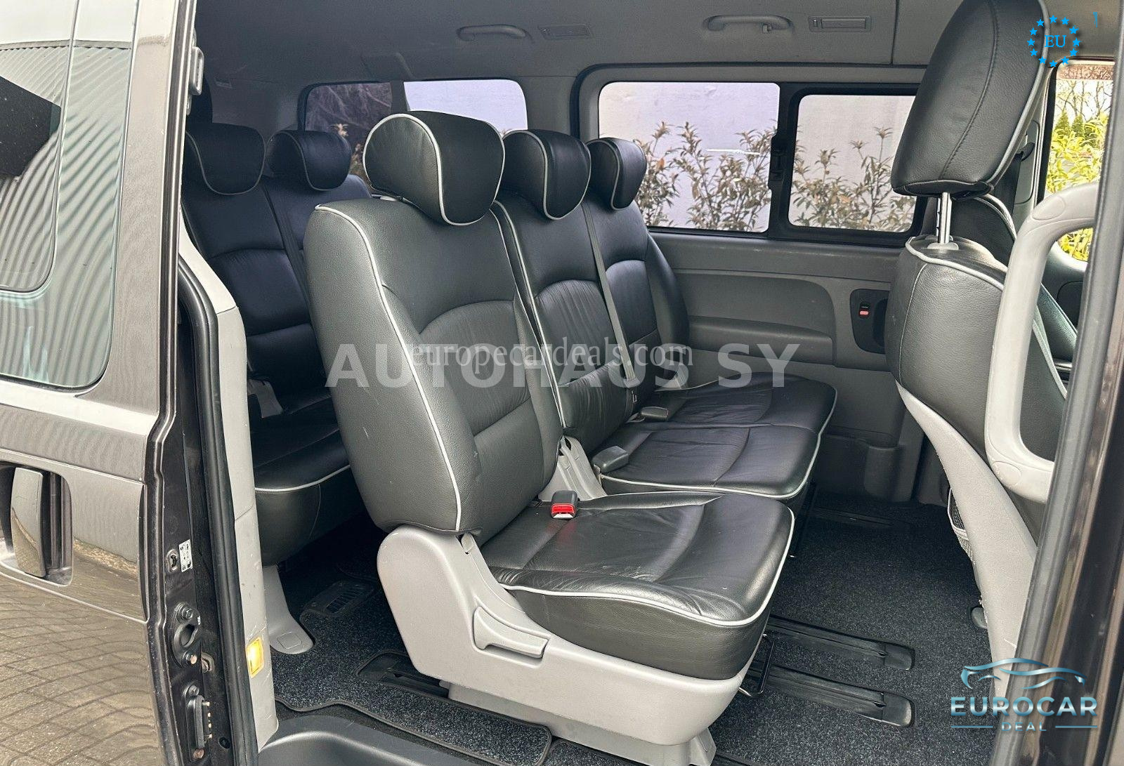 Hyundai H-1 Starex