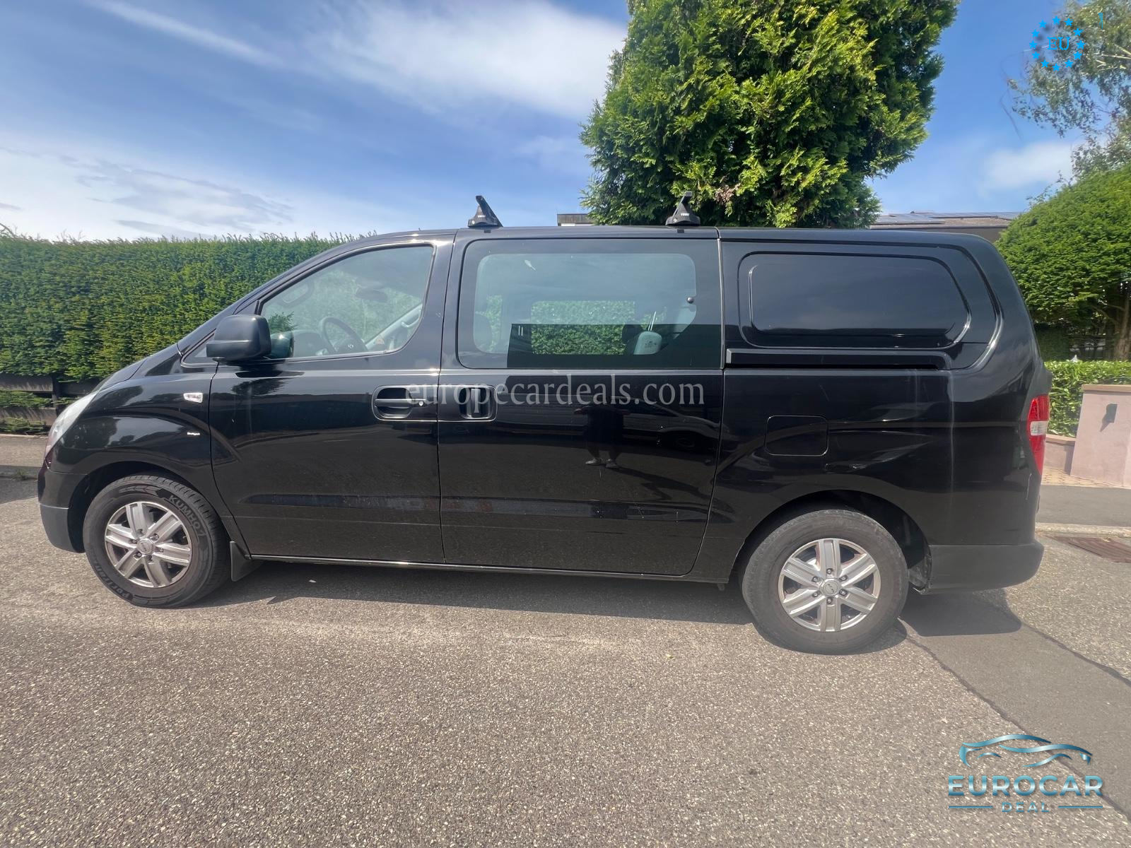 Hyundai H-1 Starex