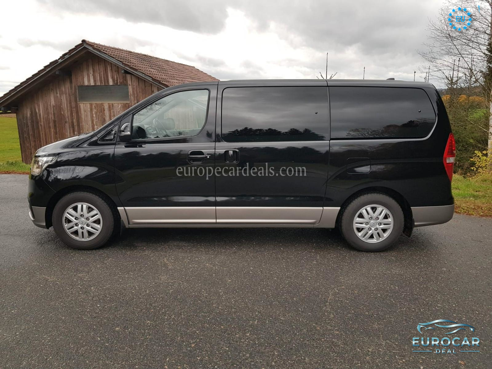 Hyundai H-1 Starex