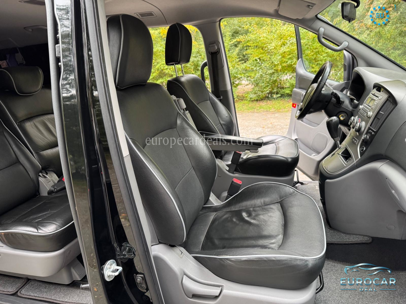 Hyundai H-1 Starex