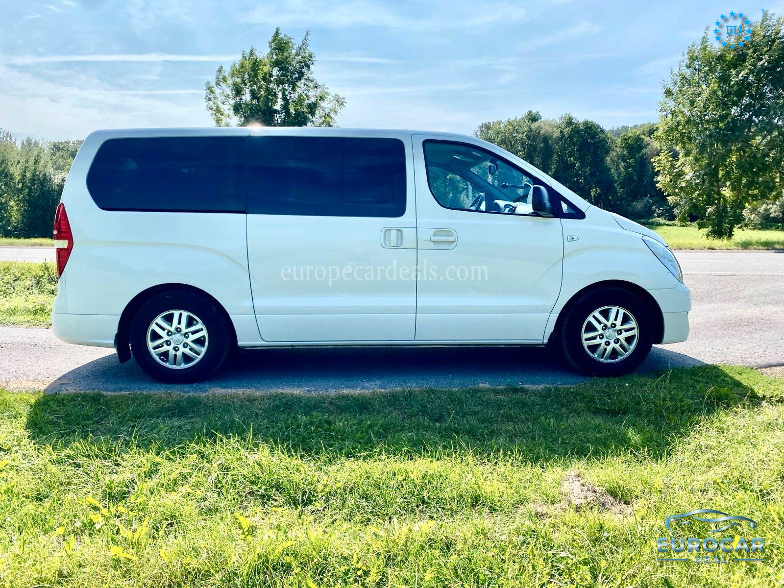 Hyundai H-1 Starex