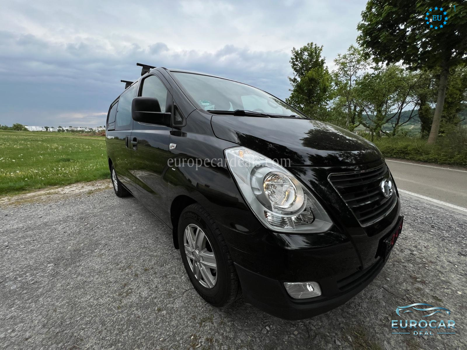 Hyundai H-1 Starex
