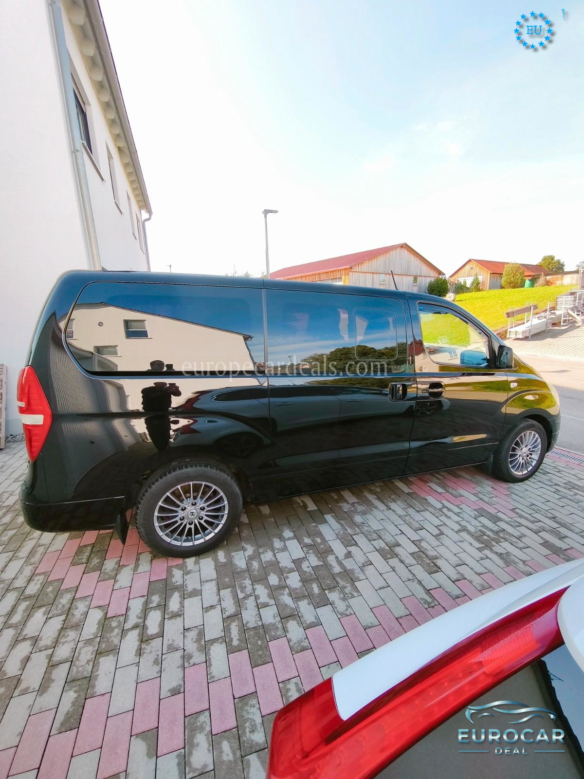 Hyundai H-1 Starex