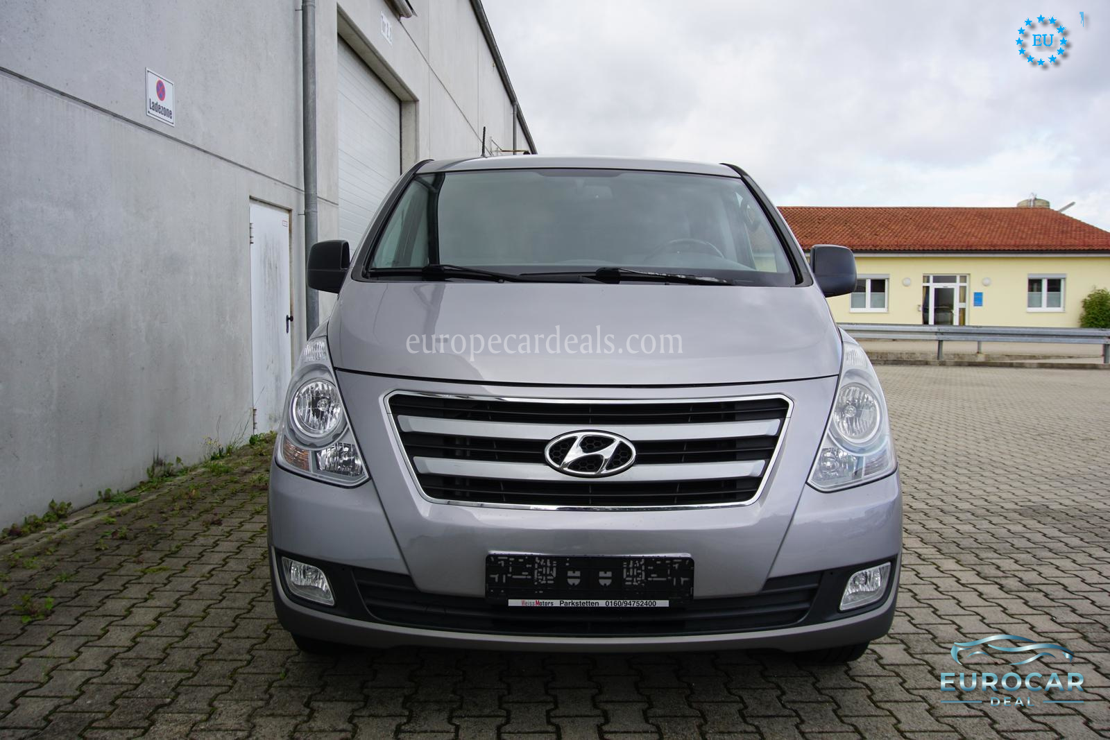 Hyundai H-1 Starex