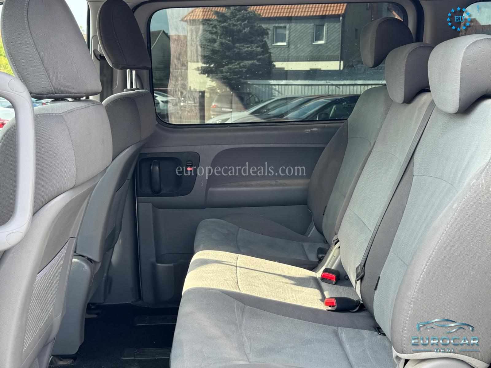 Hyundai H-1 Starex