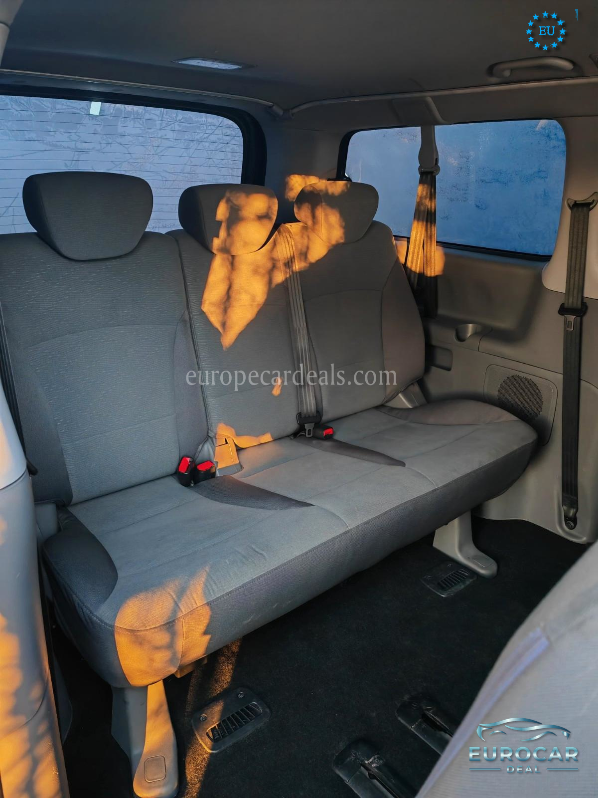 Hyundai H-1 Starex