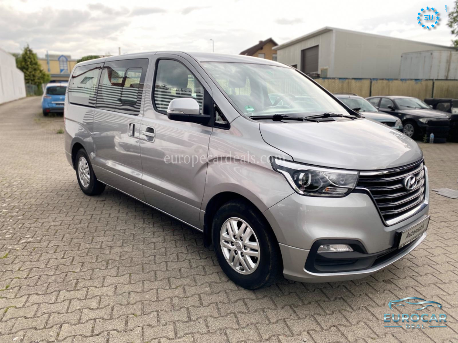 Hyundai H-1 Starex
