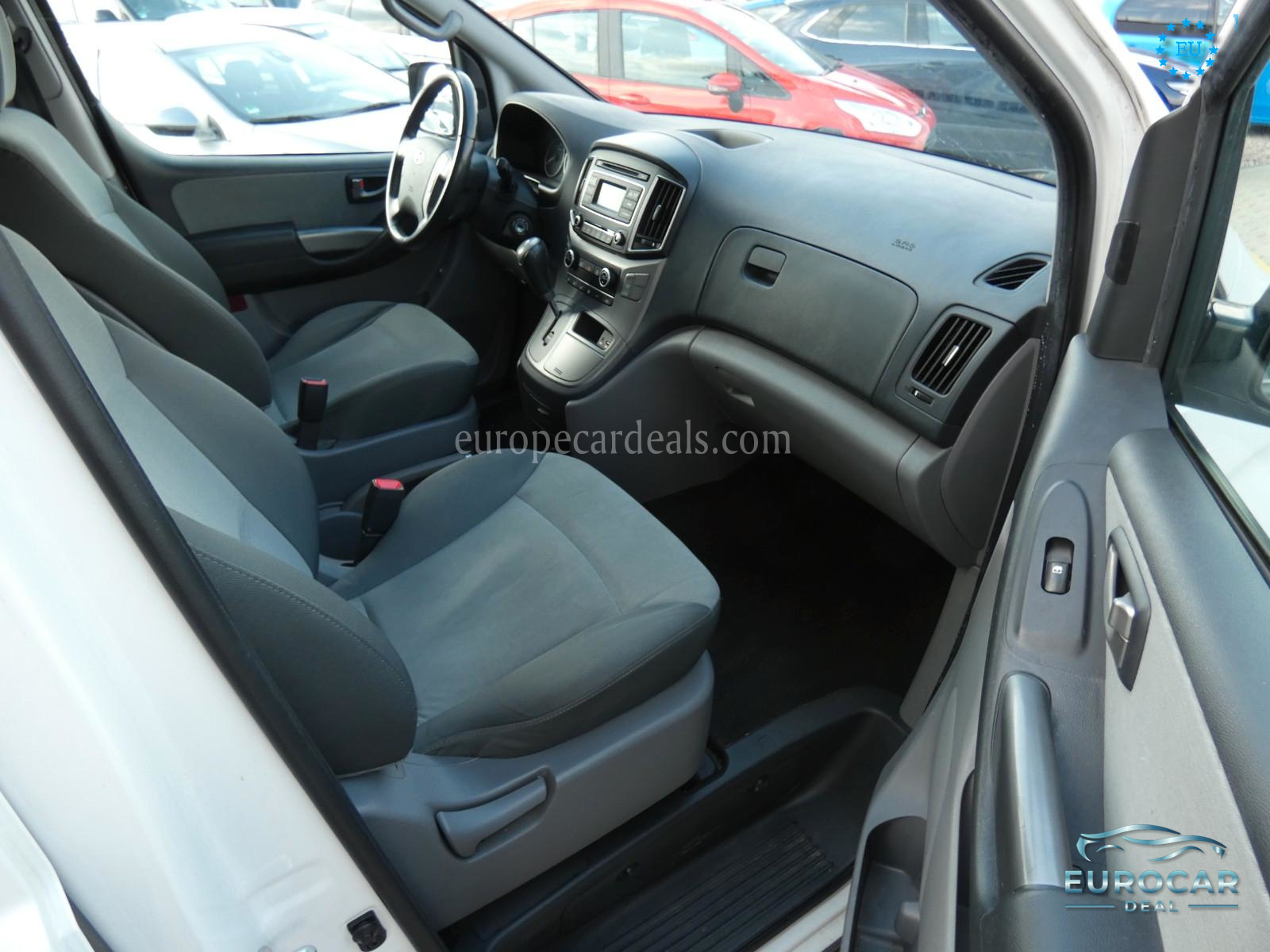 Hyundai H-1 Starex