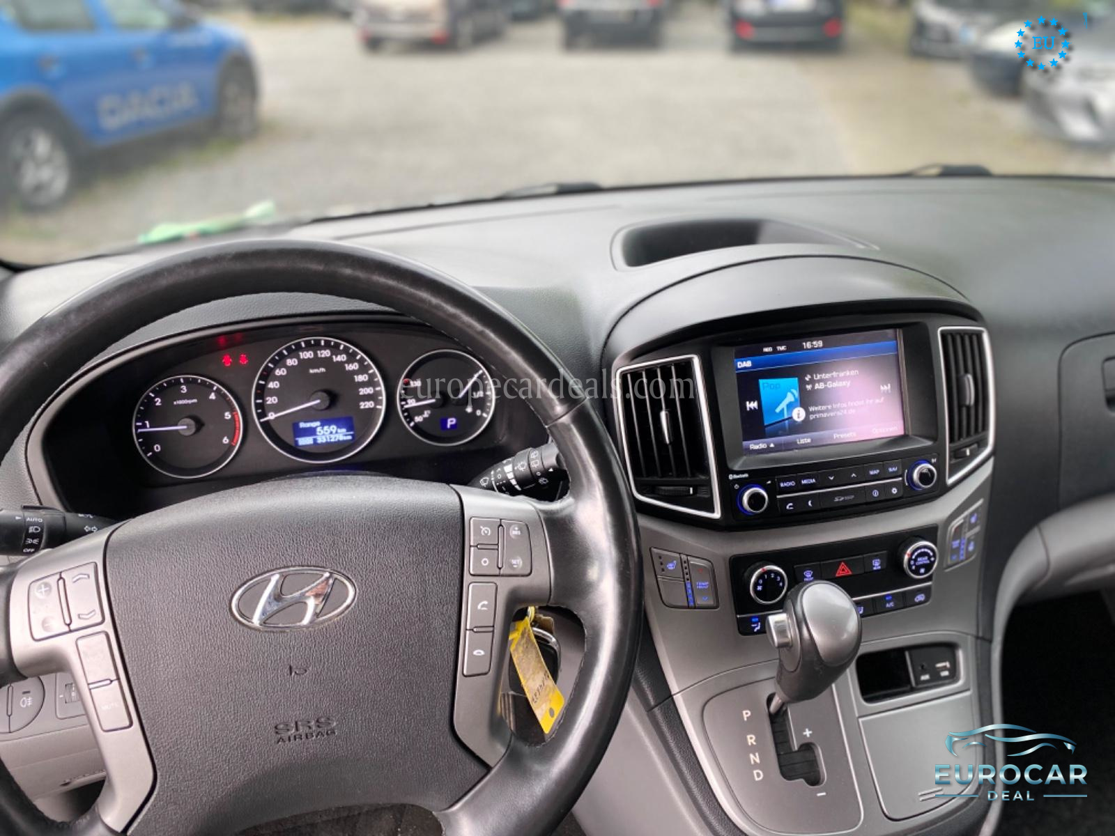 Hyundai H-1 Starex
