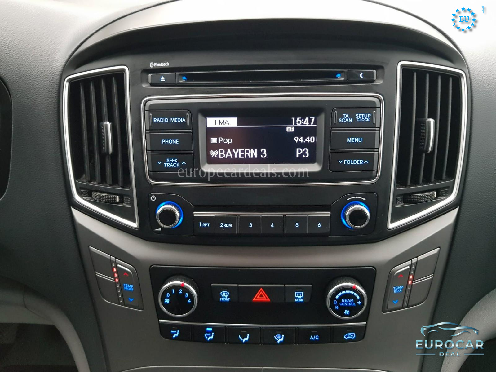 Hyundai H-1 Starex