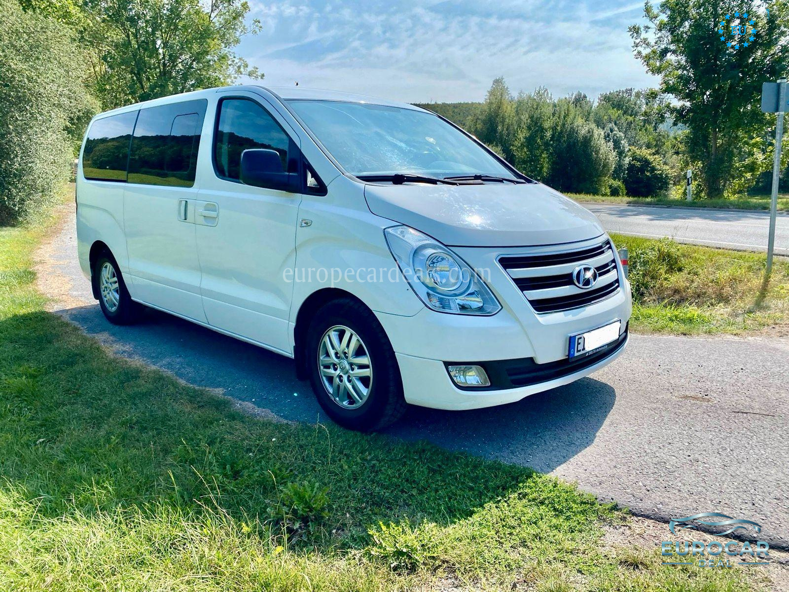 Hyundai H-1 Starex