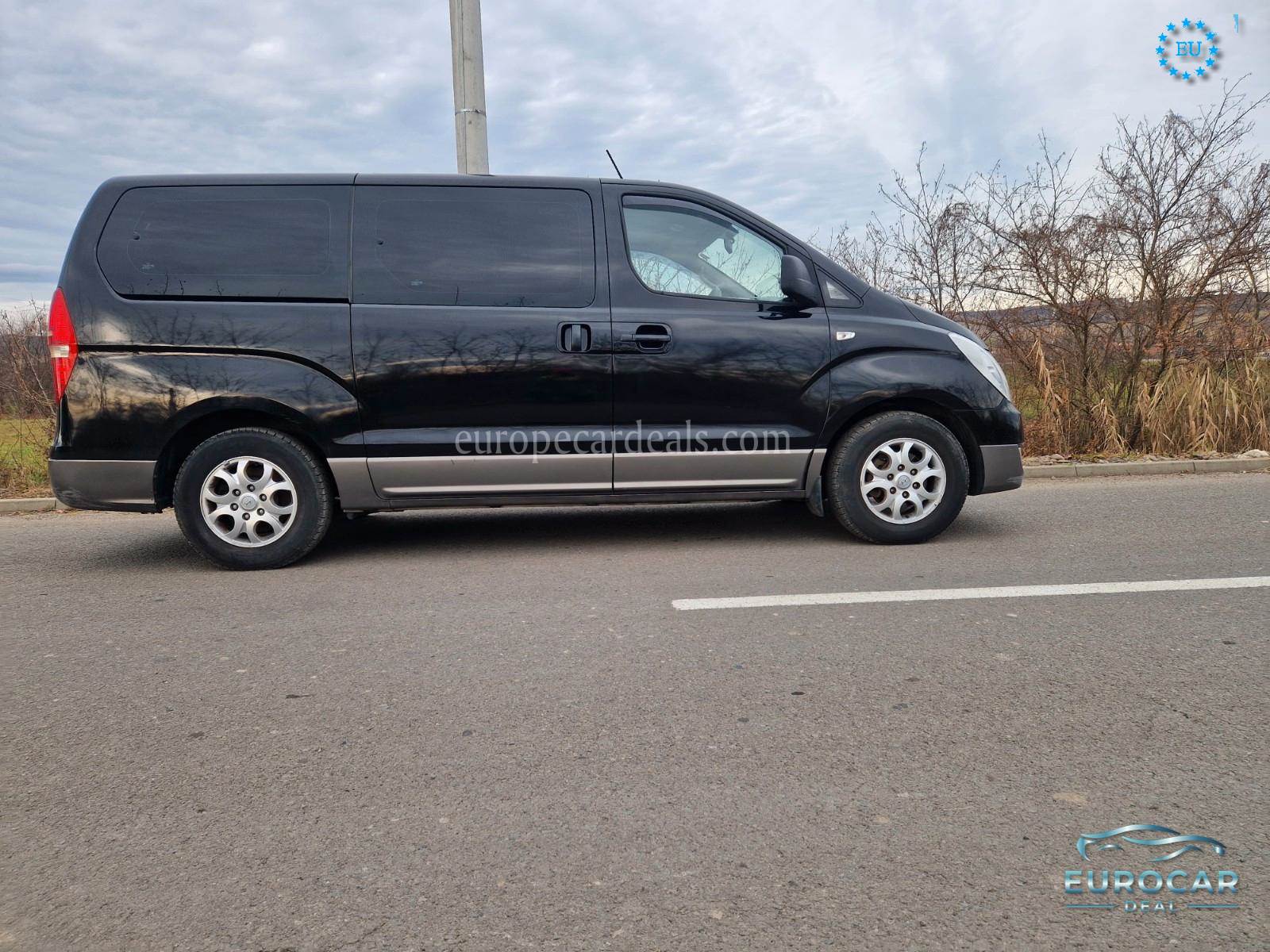 Hyundai H-1 Starex