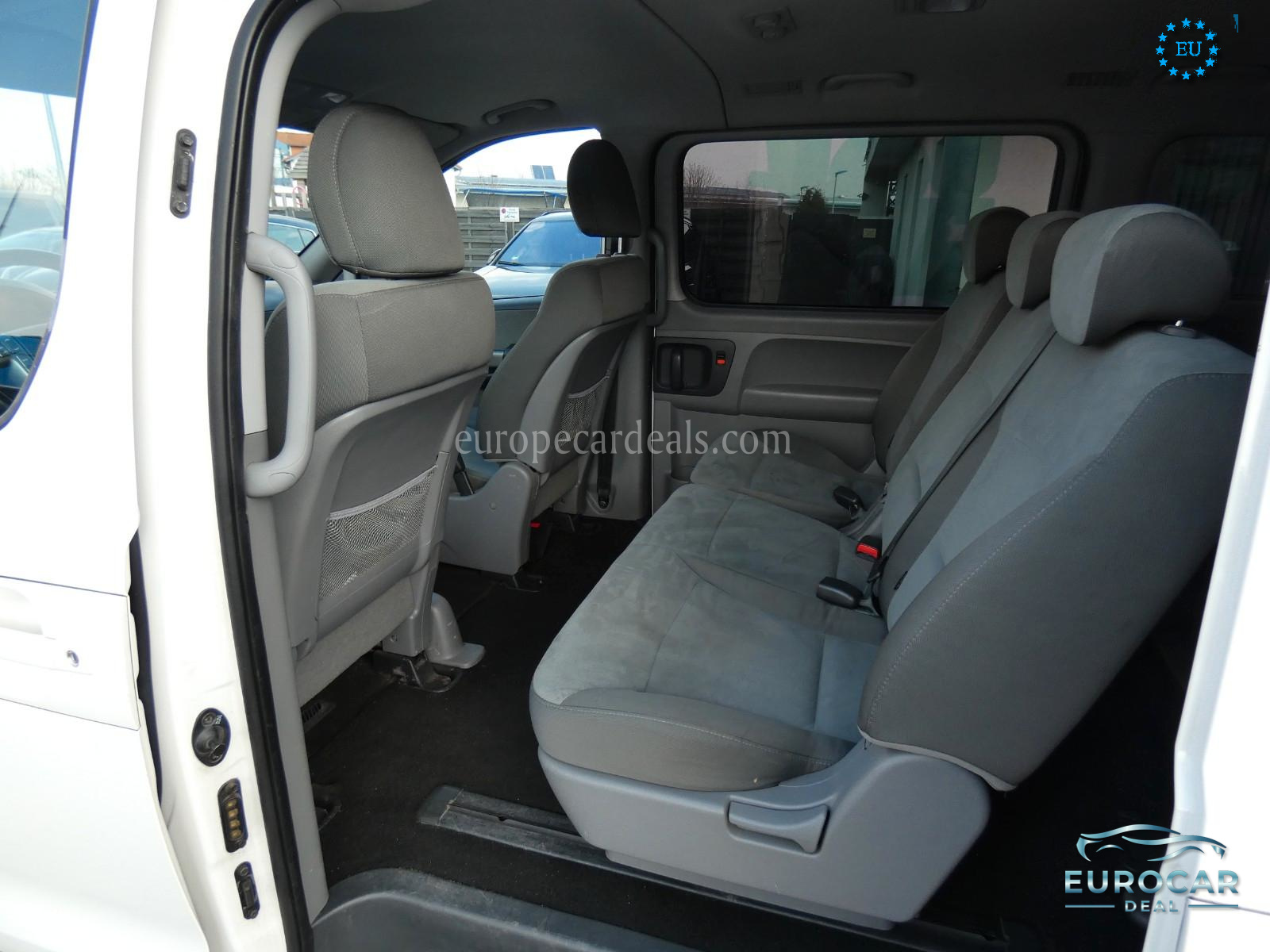 Hyundai H-1 Starex