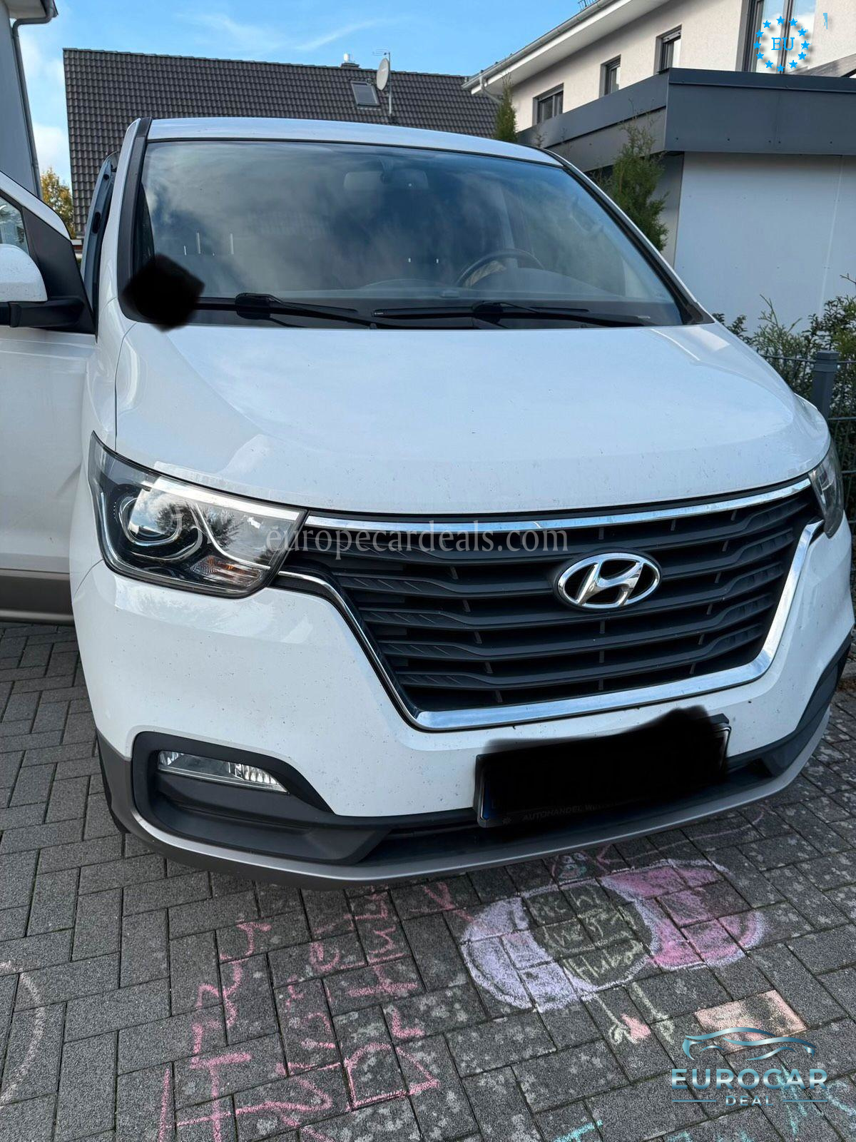 Hyundai H-1 Starex