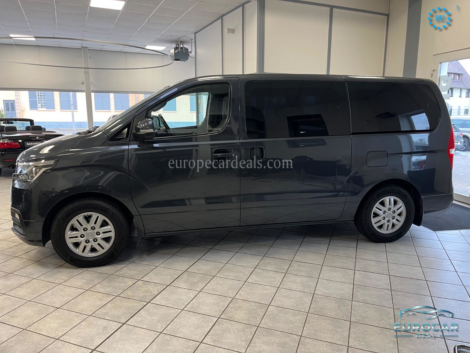 Hyundai H-1 Starex