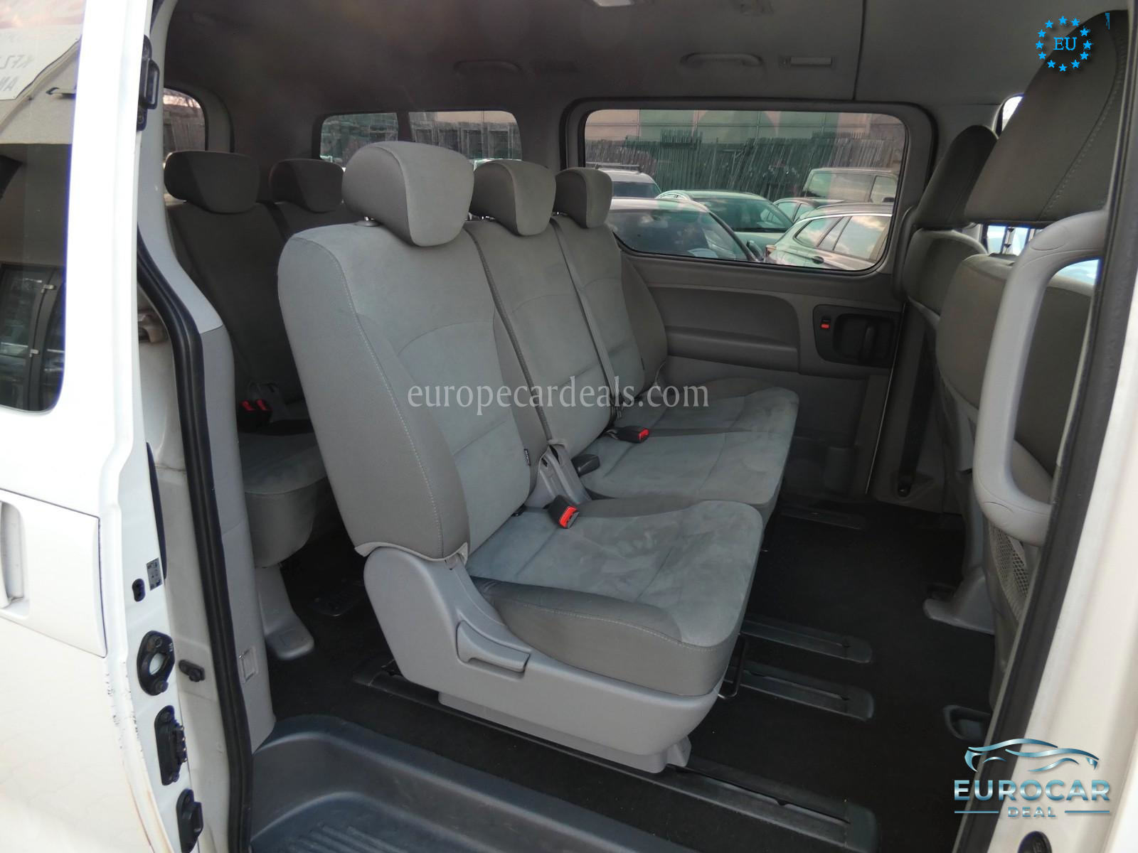 Hyundai H-1 Starex