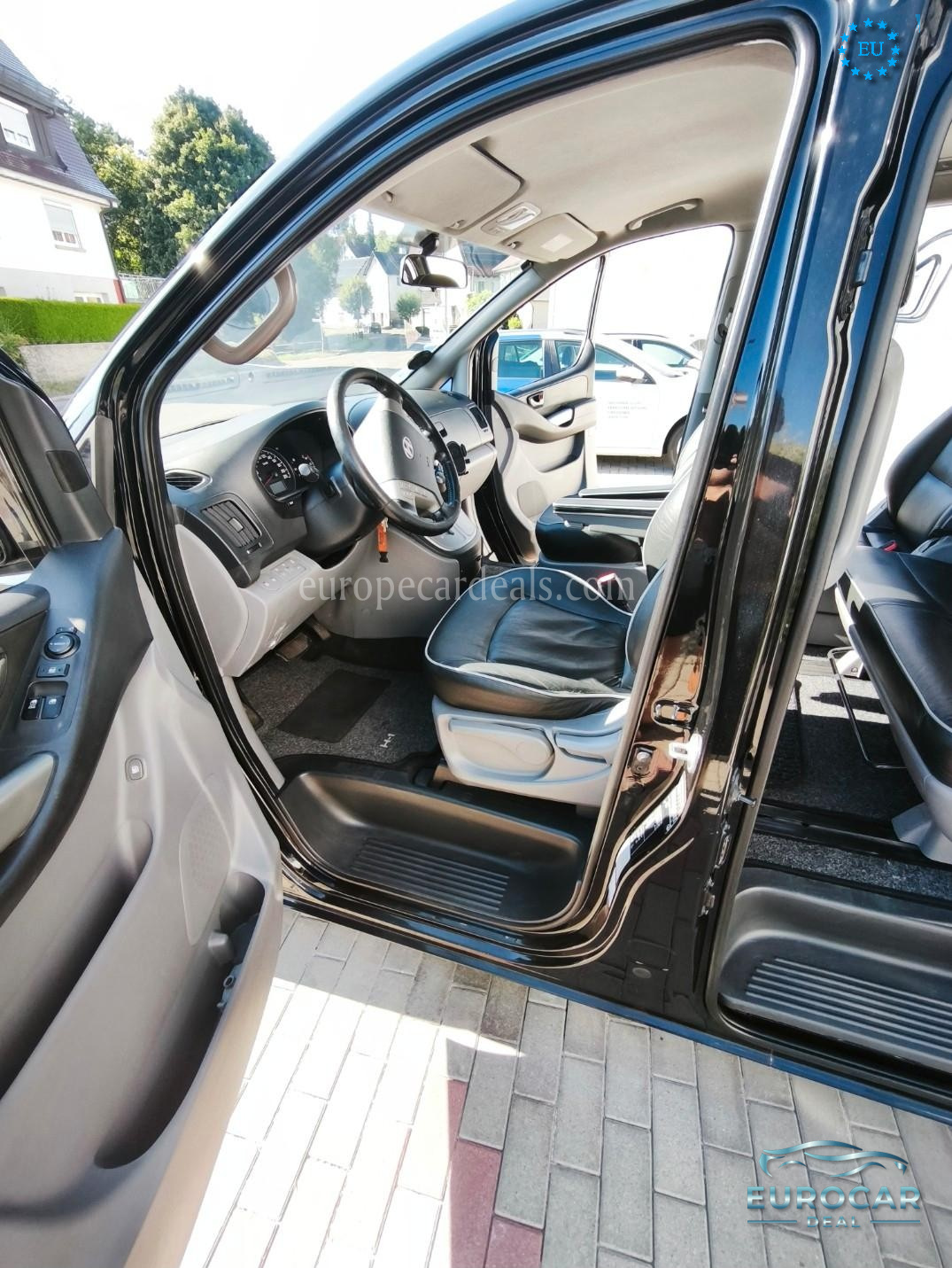 Hyundai H-1 Starex