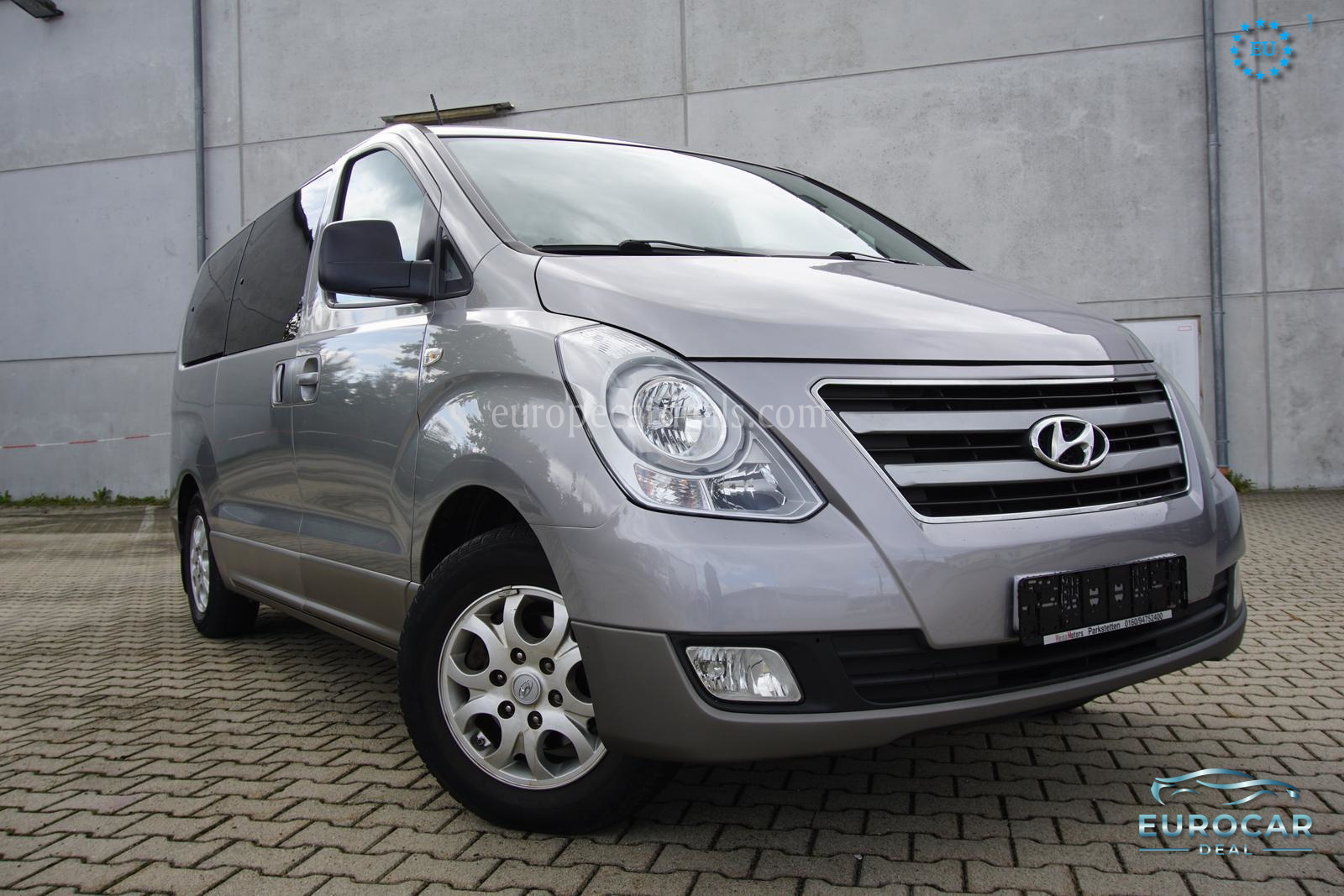Hyundai H-1 Starex
