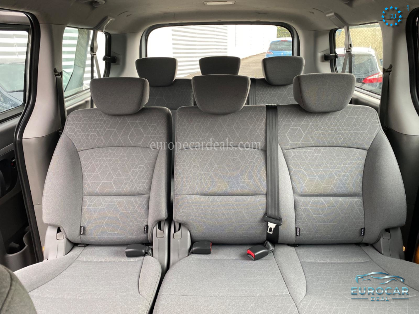 Hyundai H-1 Starex