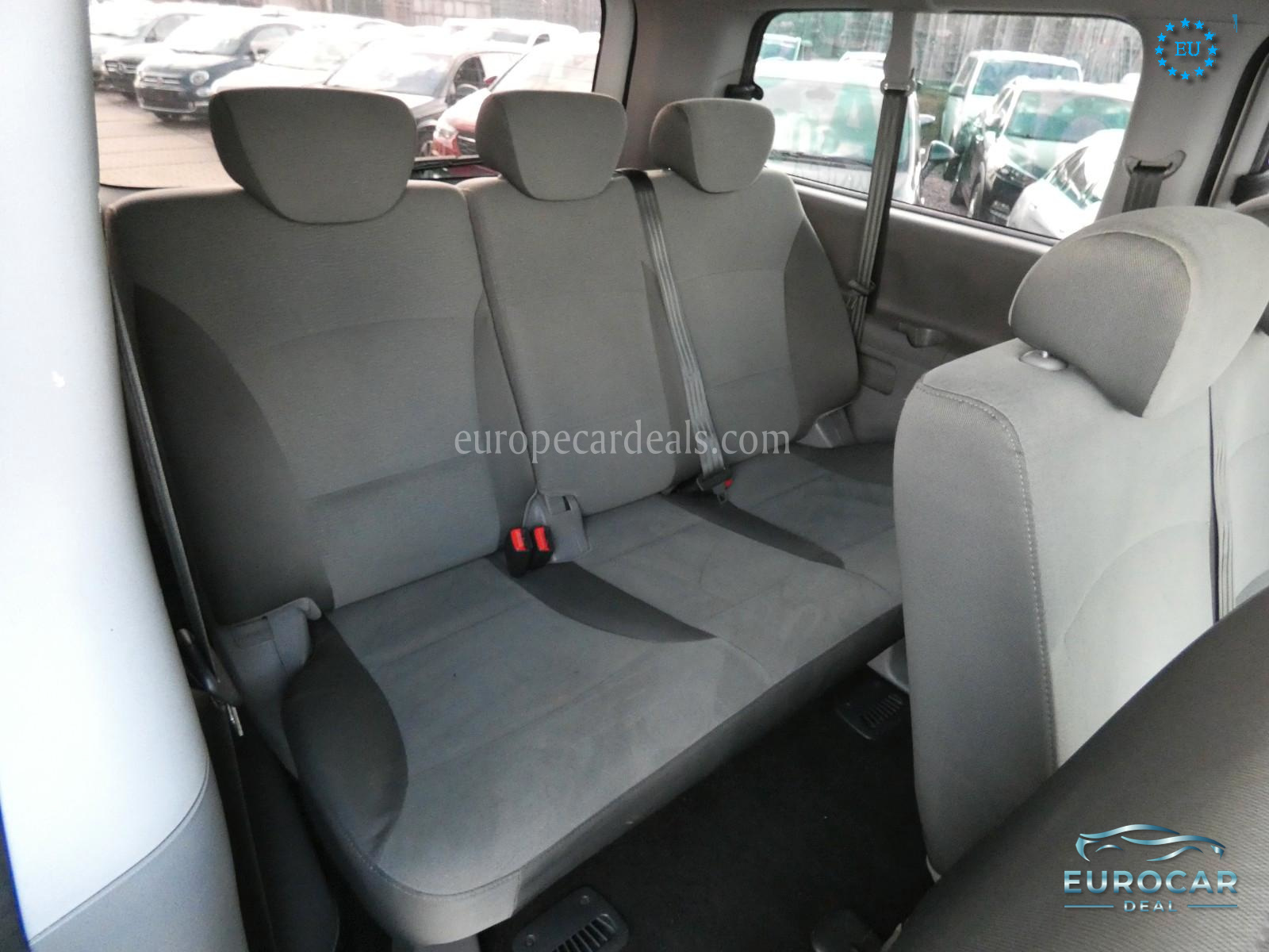 Hyundai H-1 Starex