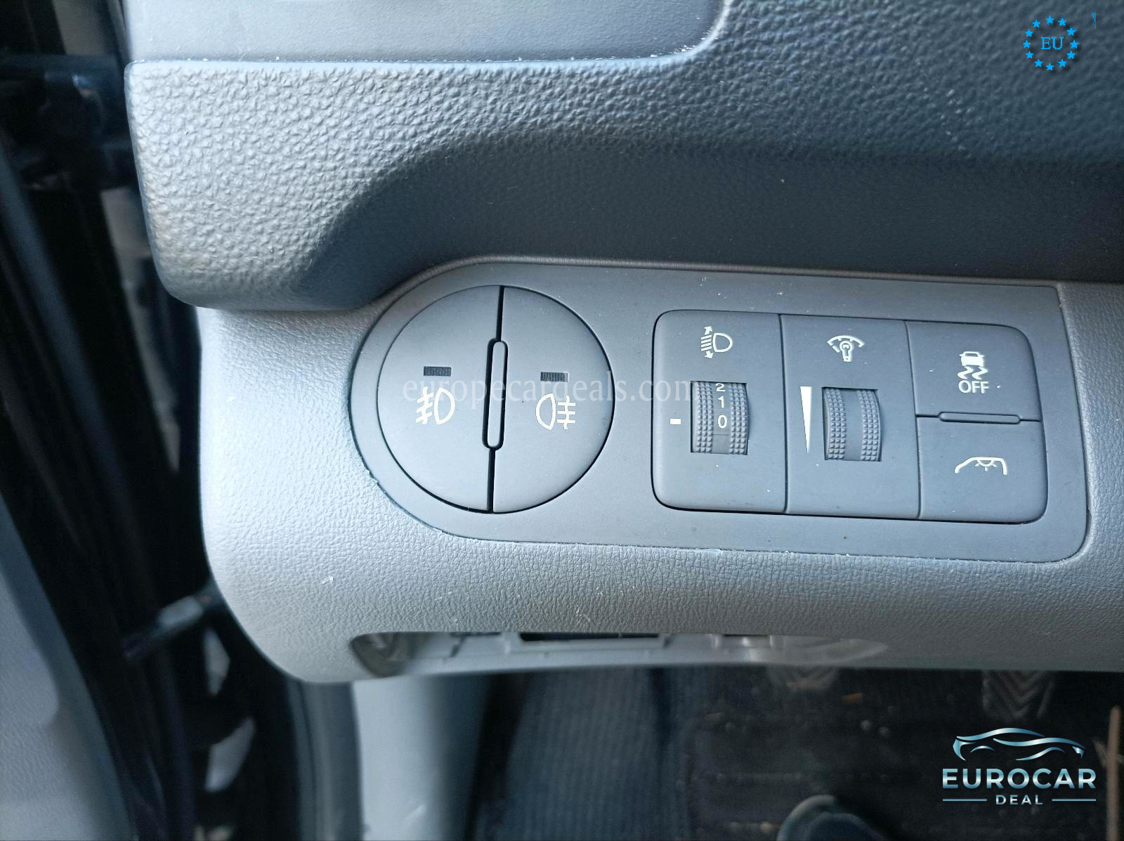 Hyundai H-1 Starex
